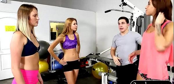  Random girls flash their tits in the gym